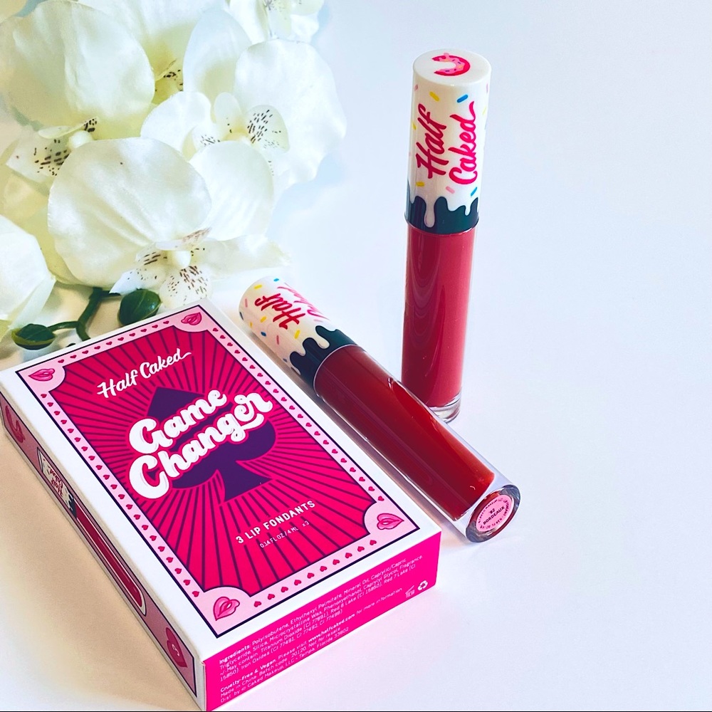 🏵$12 ADD ON HALF CAKED LIP GLOSS SPECIAL EDITION
